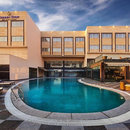 Golden Tulip Bhiwadi Hotell Eksteriør bilde