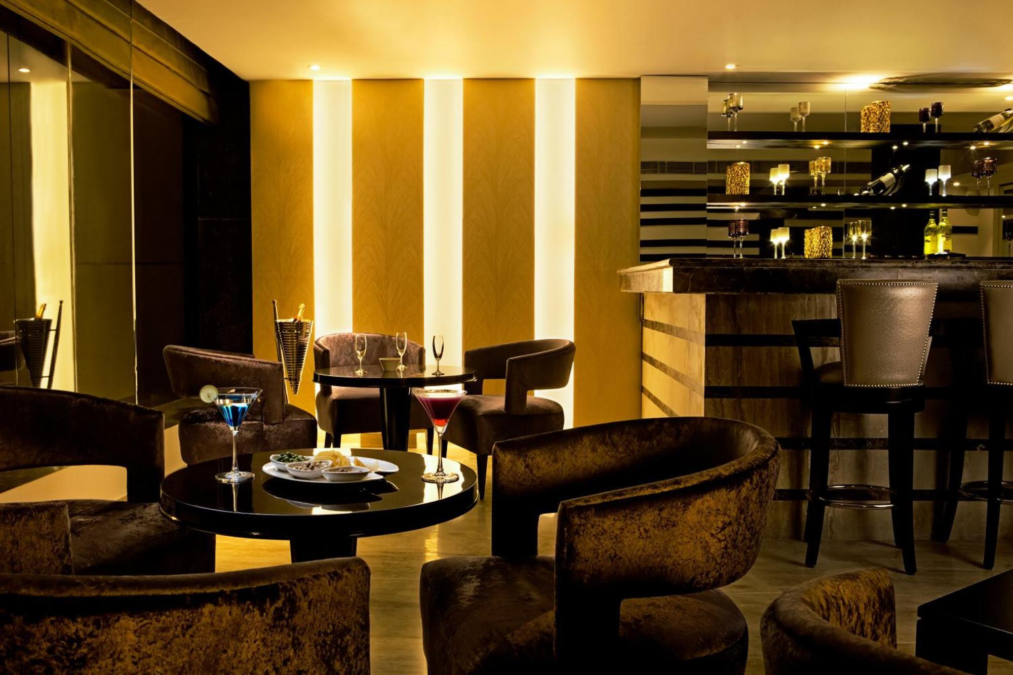 Golden Tulip Bhiwadi Hotell Eksteriør bilde