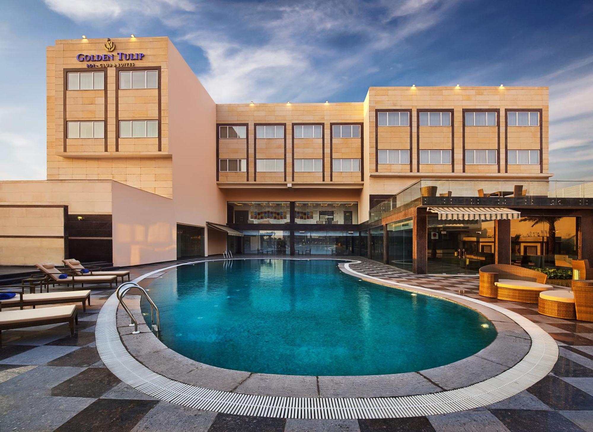 Golden Tulip Bhiwadi Hotell Eksteriør bilde